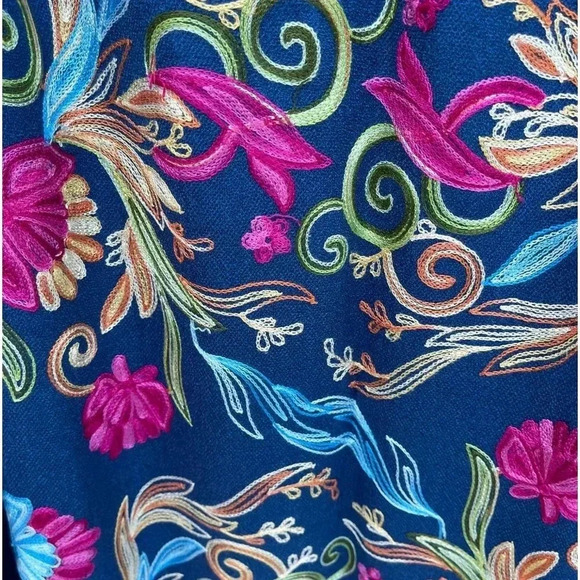 Unbranded Womens Embroidered Flower Scarf Multicolor Sz 29"x33" - Picture 10 of 14